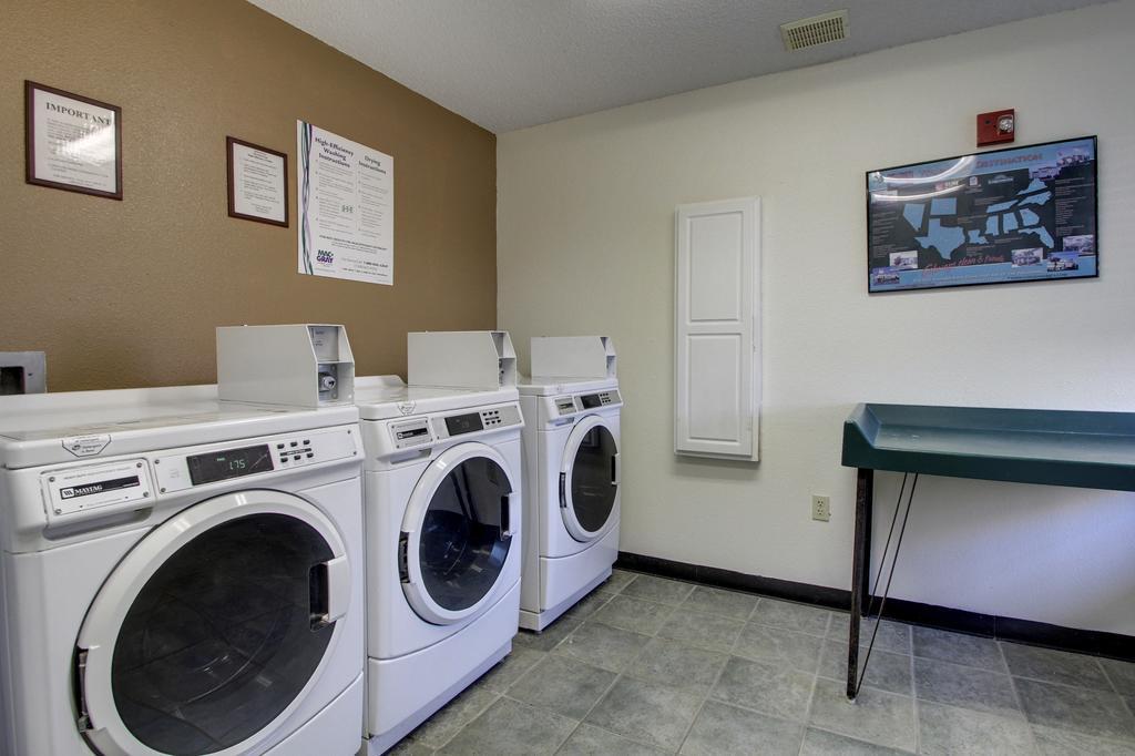 Intown Suites Extended Stay Birmingham Al - Lakeshore Parkway المظهر الخارجي الصورة